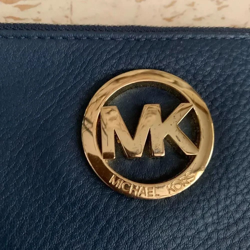Michael Kors wristlet